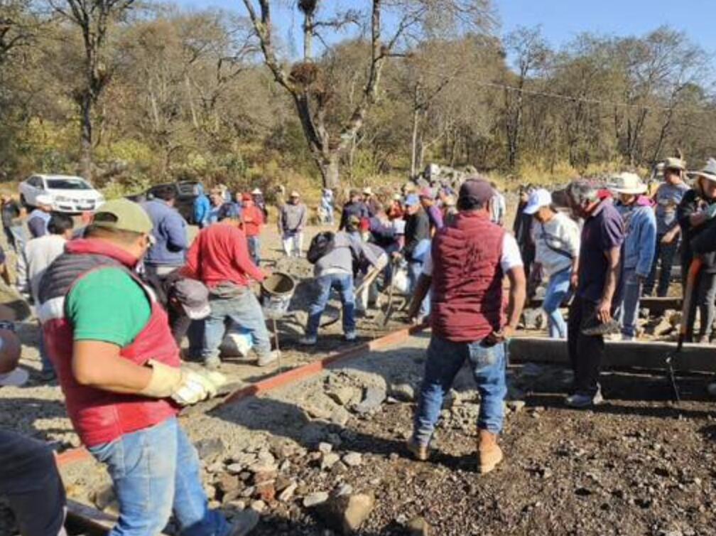 Faena comunitaria en Santiago el Viejo 6