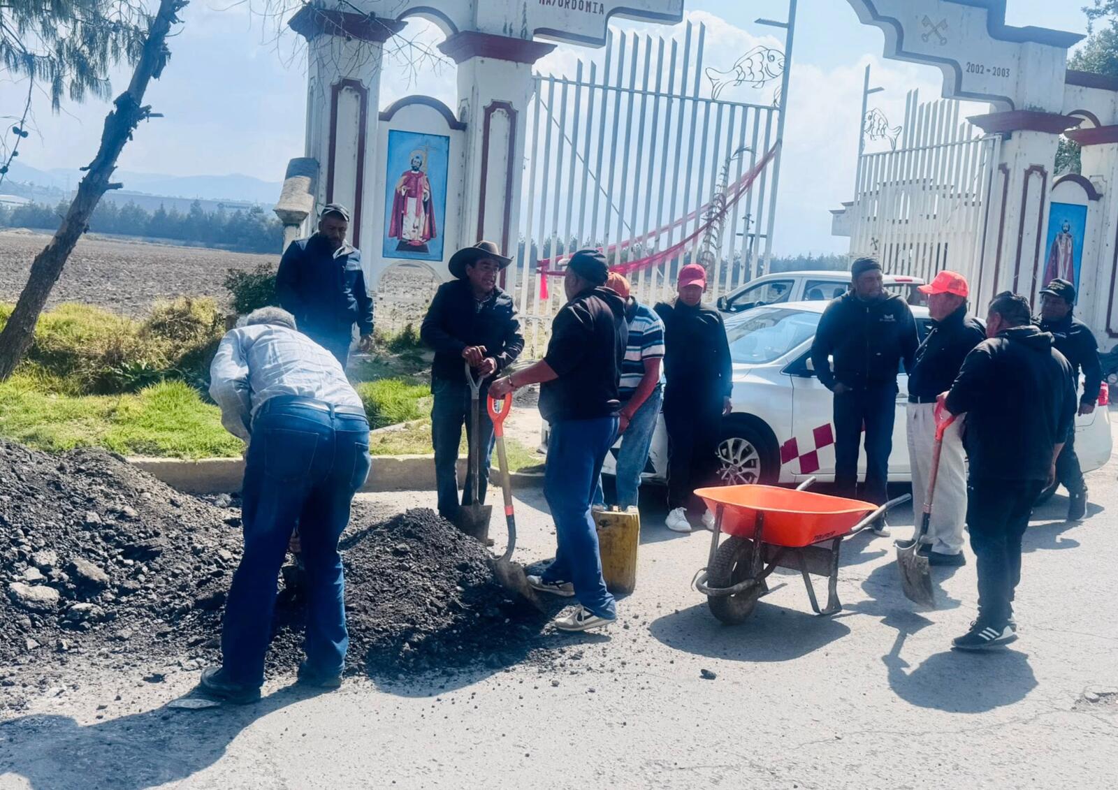 Apoyo con material de fresado para rehabilitación de Av. Lerma y Av. Pinos 2