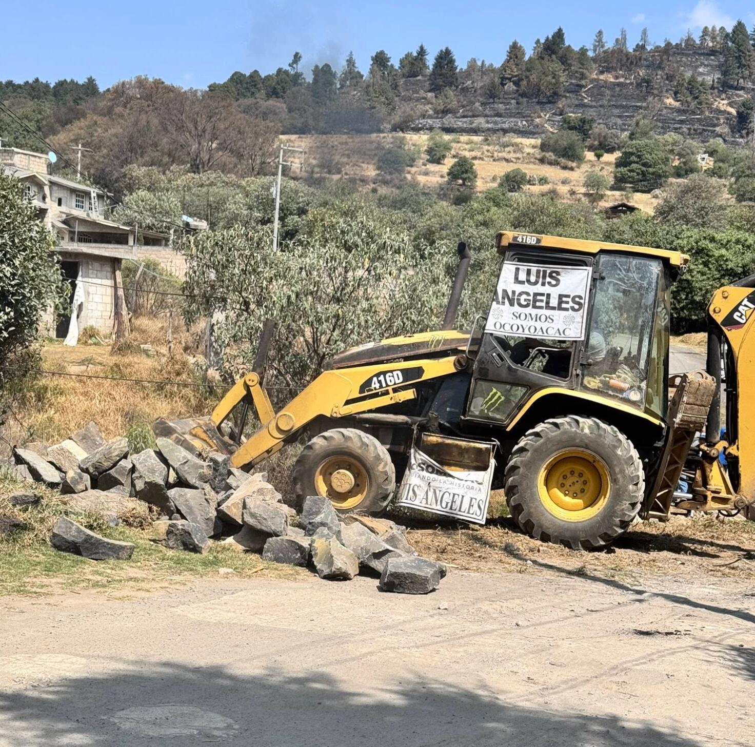 Colocación de la primera piedra del puente de paso 7