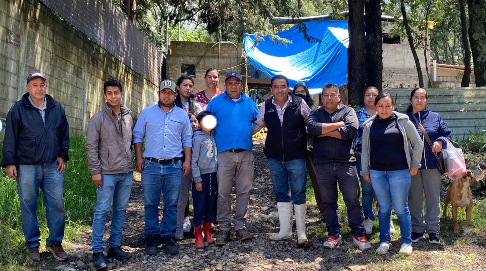 Encuentro con familias en comunidad